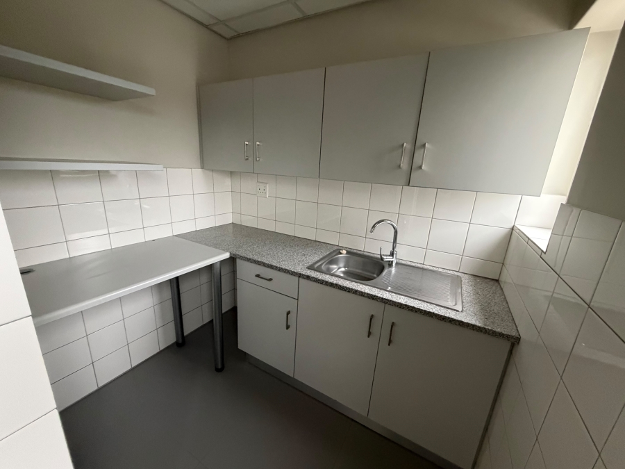 To Let Commercial Property for Rent in Durbanville Western Cape